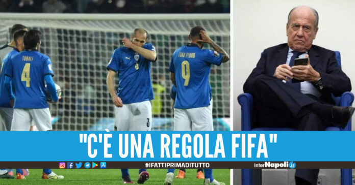 La Nazionale Italiana di calcio, a destra Franco Chimenti