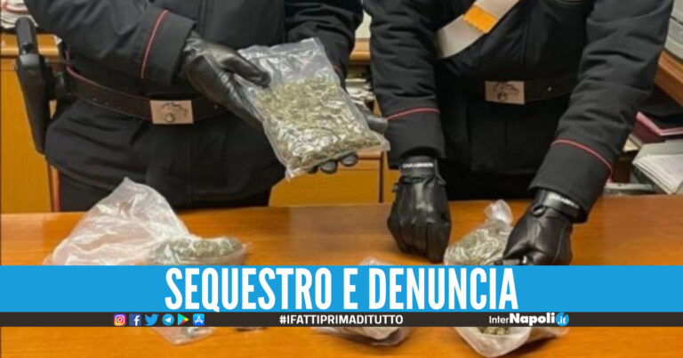 Mezzo chilo di droga nascosti nel palazzo in provincia di Napoli, 63enne nei guai