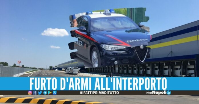 Pistola rubata finisce agli Scissionisti, arrestato un camionista di Napoli