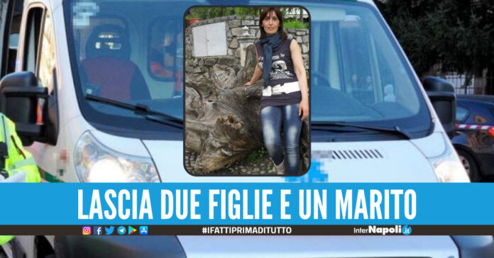 Lacrime di dolore a Marcianise per Raffaella, l'insegnante travolta e uccisa dal treno in corsa
