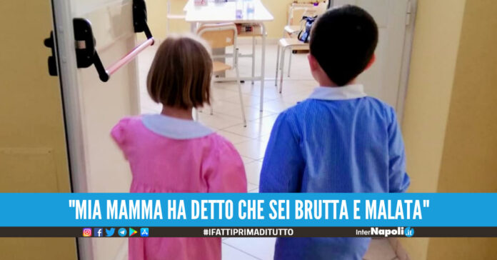 Offese alla bimba down in spiaggia a Napoli, la risposta esemplare del papà: 