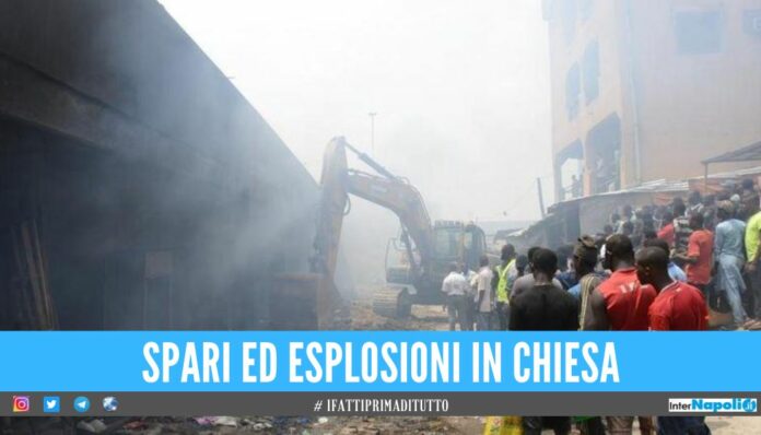 Sparatoria in una chiesa cattolica in Nigeria, ci sono 50 morti: tra le vittime anche i bambini