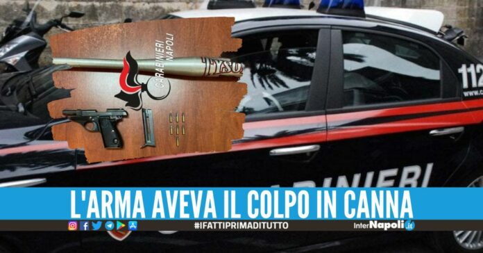 Girava in un'Audi A3 con una pistola rubata a Giugliano, preso un giovane