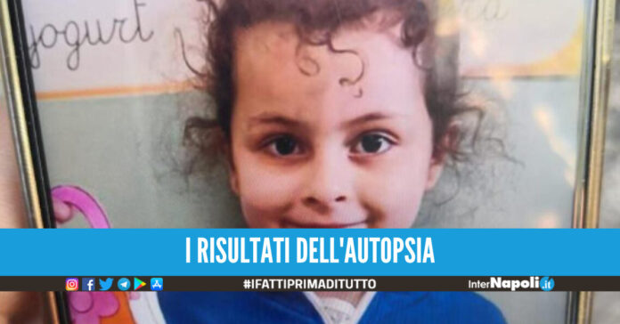 Elena uccisa dalla madre, l'esito choc dell'autopsia: colpita con 11 coltellate ma non è morta subito