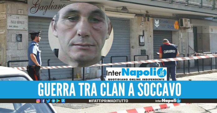 Dieci colpi esplosi contro il ras del clan Grimaldi, nuova vittima della faida TRA CLAN