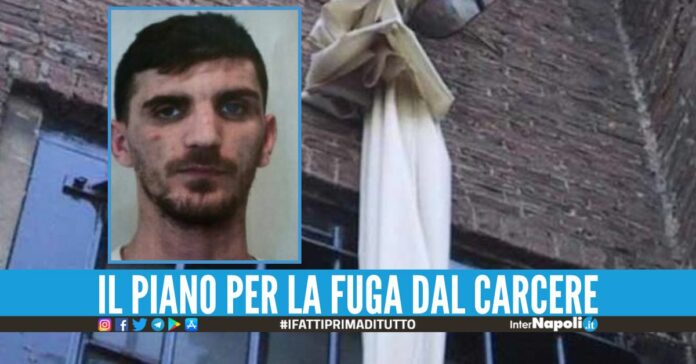 Evade dal carcere con seghetto e lenzuola è caccia al detenuto in fuga