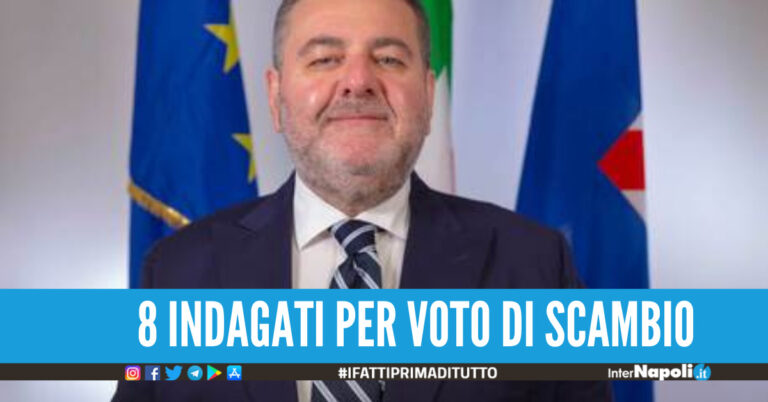 Voto di scambio, 8 indagati in provincia di Napoli: c’è anche un consigliere regionale
