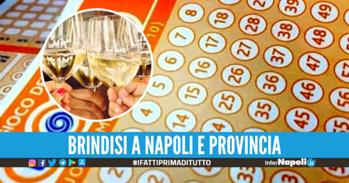 La Dea Bendata bacia Napoli e provincia, vinti oltre 60mila euro con Lotto e SuperEnalotto