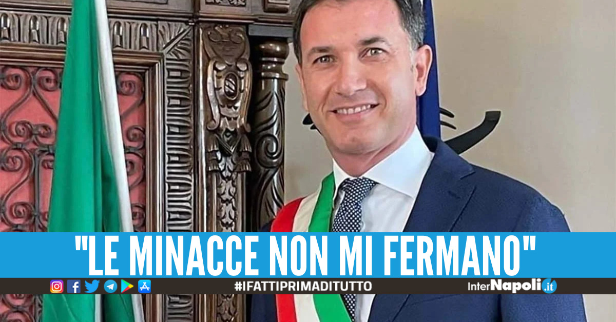 Sant'Antimo, offese e minacce di morte al sindaco Buonanno: "Non mi fermo, vado avanti"