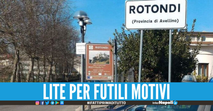 anziano accoltella giovane