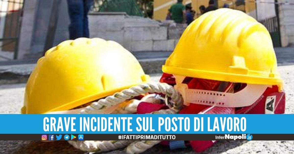 Cade da 6 metri nel cantiere a Pomigliano, si prega per l'operaio di Pianura