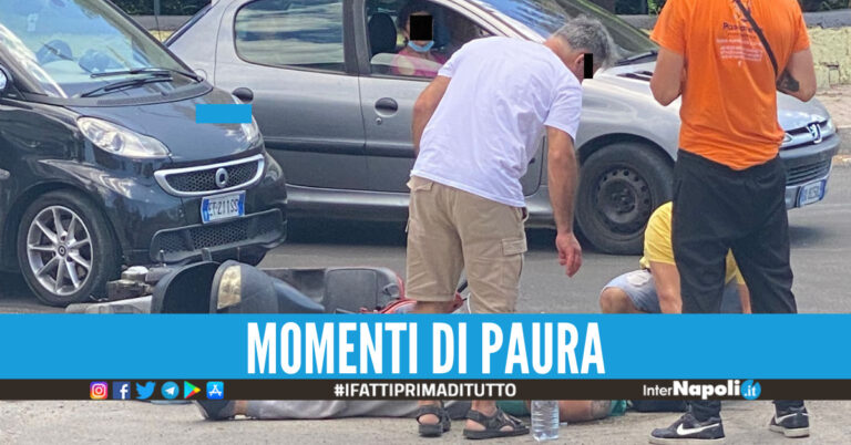 Incidente a Villaricca, scontro tra auto e moto su Corso Italia: corsa in ospedale per un ferito