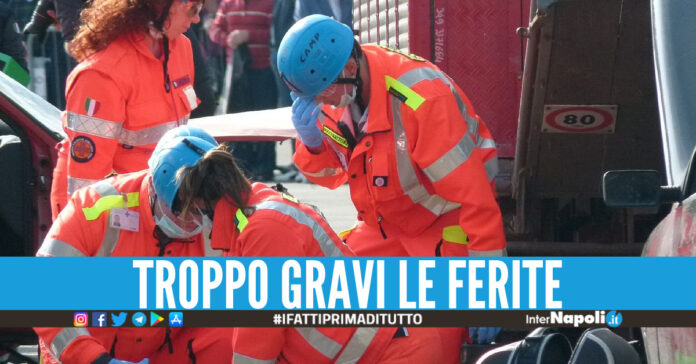 Incidente mortale ad Aversa, scende per un guasto alla macchina ma viene travolto da un'auto