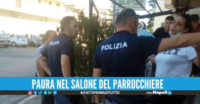 Giugliano. Alta tensione in via S. Caterina, protesta per assenza di corrente: commerciante tenta gesto estremo