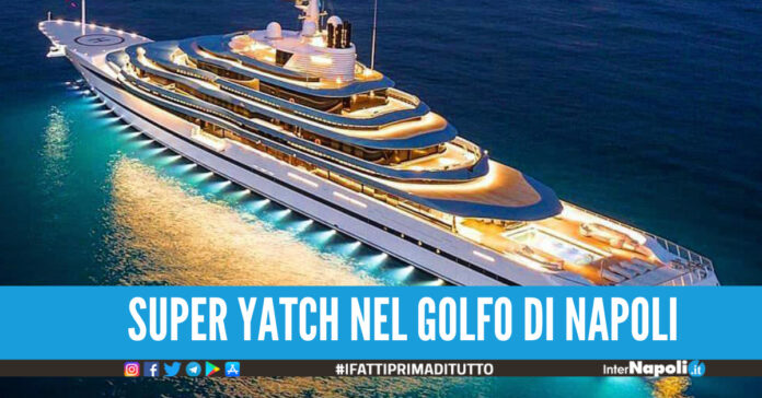 Kaos, yacht