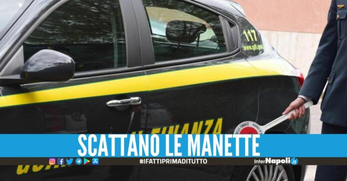 Nuovo blitz a Pianura, bloccato un furgone che tentava la fuga