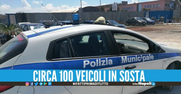 Sequestrato un parcheggio da 3mila metri quadri ad Arzano, Municipale in azione