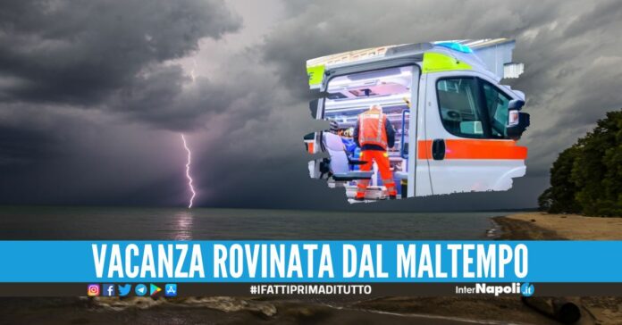 Temporale sulla spiaggia della Calabria, 4 turisti feriti dal fulmine