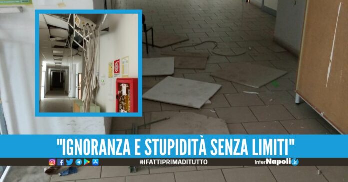 Vandalizzano la scuola a Casavatore, scatta la prima denuncia