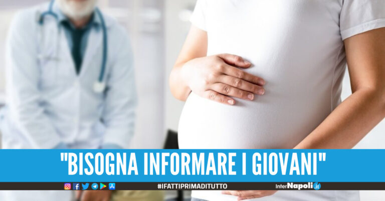 Troppe mamme minorenni in Campania, record di gravidanze sotto i 17 anni
