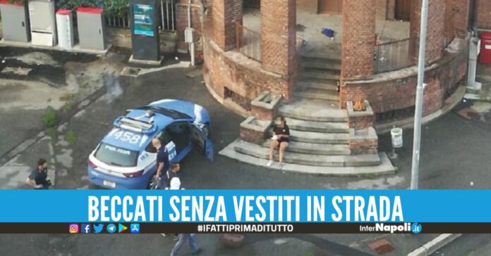 Sorpresi a fare sesso davanti ai passanti, il video finisce sui social