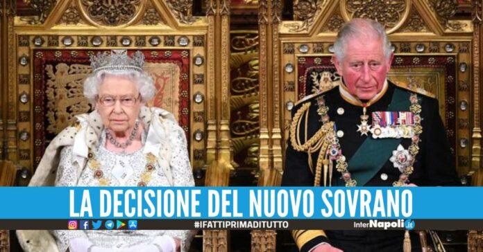 Il nome del nuovo re sarà Carlo III. Avrebbe potuto cambiare nome, ma il successore al trono ha deciso di tenere il proprio. Lo aveva