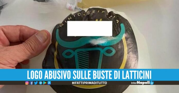 Sequestrati 50 kg di falsa mozzarella di bufala, maxi multa per il produttore