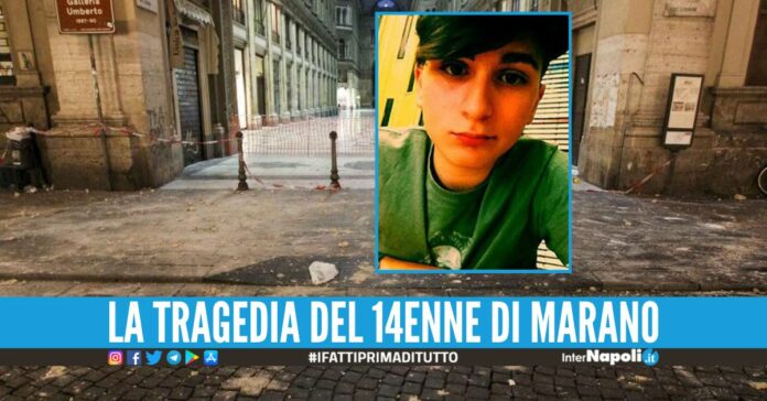 Salvatore ucciso dal fregio caduto dalla Galleria Umberto, condannate 5 persone
