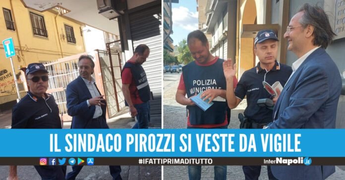 Il sindaco Piorzzi in compagnia degli uomini della Municipale