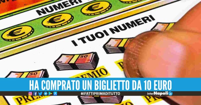 Vince 500mila euro con un Gratta e Vinci, si brinda nel Napoletano