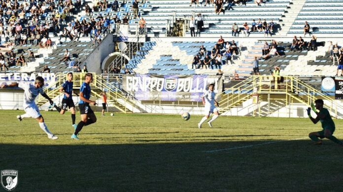 Giugliano-Turris, 22 anni dopo torna il derby. Il primo fu giocato nel lontano 1951 con l’inaugurazione del nuovo campo sportivo.