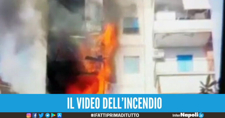 Paura a Napoli, appartamento in fiamme: un uomo in ospedale