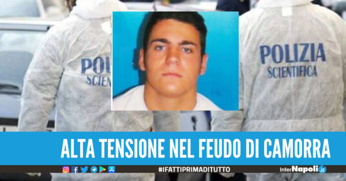 Napoli, colpi di pistola nel feudo del clan trovati 5 bossoli