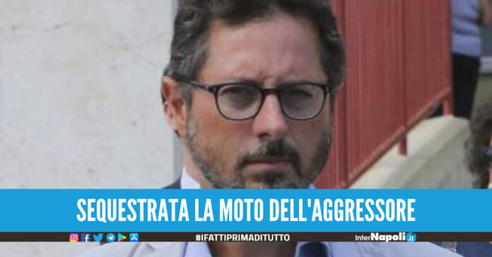Aggressione a Francesco Emilio Borrelli, identificato l'autore probabile vendetta per le denunce sugli sgomberi a Pizzofalcone