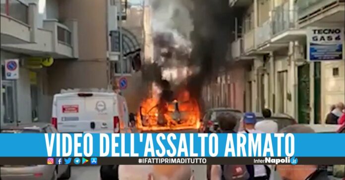 Assalto da film al portavalori, banditi in fuga con 100mila euro video