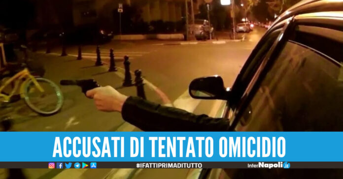 Spari dall'auto con fucili a canne mozze ad Acerra, arrestato 4 giovanissimi