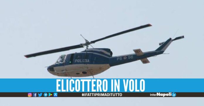 Rapina all'ufficio postale a Napoli, banditi in fuga con il bottino