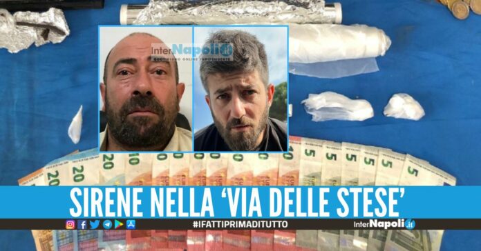 Blitz nella piazza di spaccio del clan di Pianura, 2 arresti dopo l'inseguimento via stese
