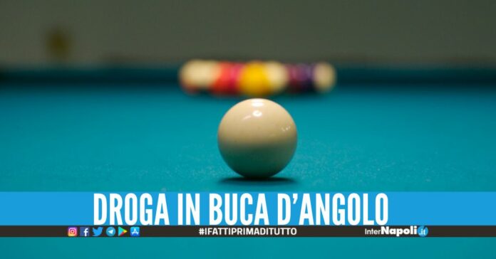 Blitz nella sala giochi a Villaricca, 27enne arrestato per spaccio