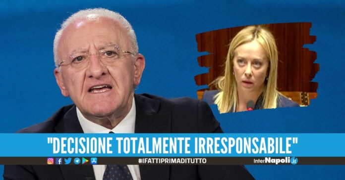 De Luca contro Meloni: 