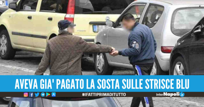 parcheggiatore abusivo Napoli