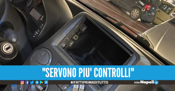 auto scassinate centro direzionale