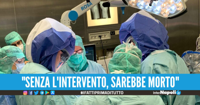 turista americano trombosi Napoli