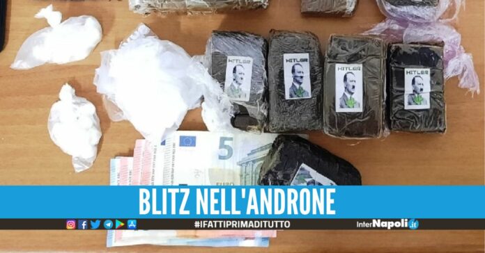 Nascondevano l'hashish di 'Hitler' nel palazzo, doppio arresto a Napoli