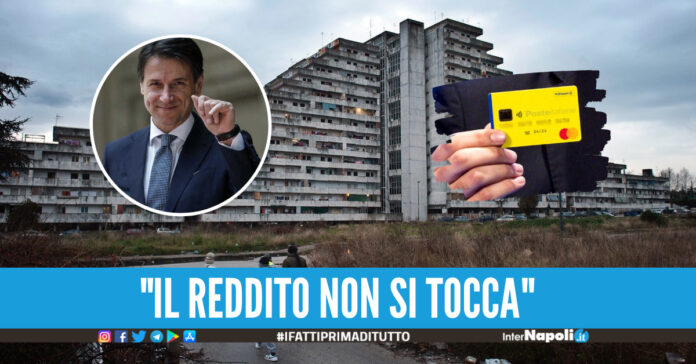 No all'abolizione del Reddito di cittadinanza, parte da Scampia il tour di Giuseppe Conte