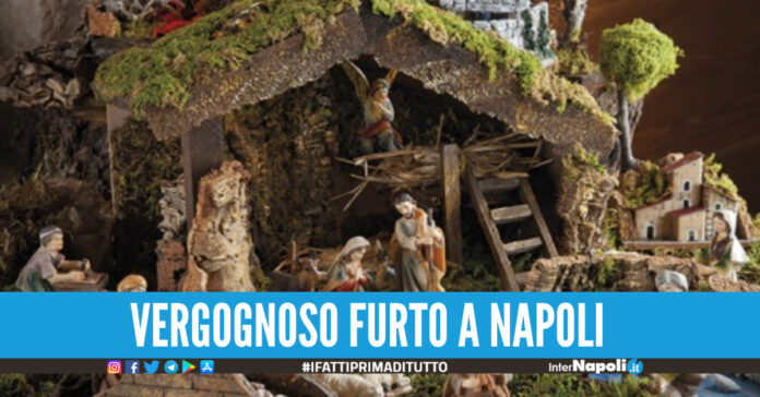Vergognoso furto a Napoli, rubato un presepe nella storica chiesa ladro scoperto dal parroco