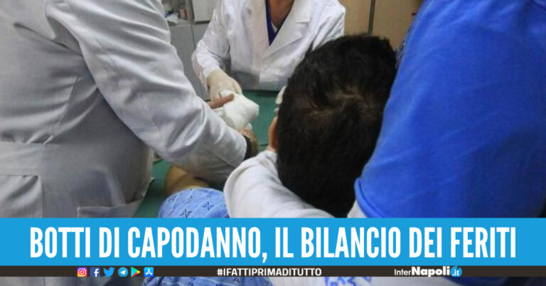 Capodanno a Napoli e provincia,  16 feriti: 5 sono minori
