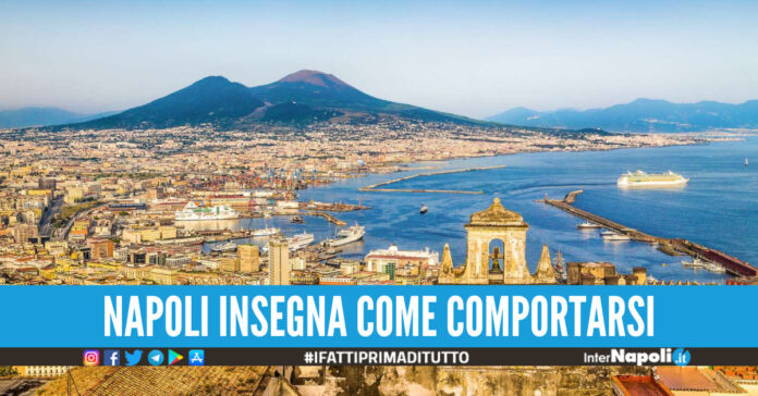 napoli città educata