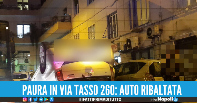 Grave incidente nella notte a Napoli, auto si ribalta: miracolato il conducente