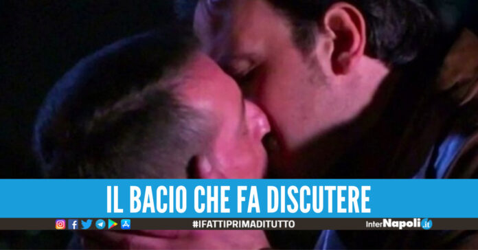 un posto al sole scena gay